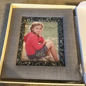 Lenox 8x10 frame